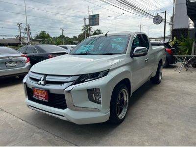 Mitsubishi Triton 2.5 GLX Cab  2021 MT สีขาว